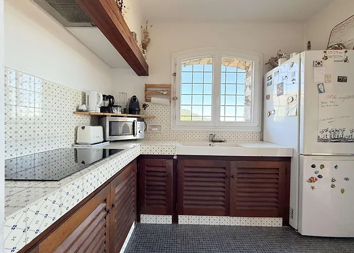 Maison Vue Mer- Parking * Le Lavandou