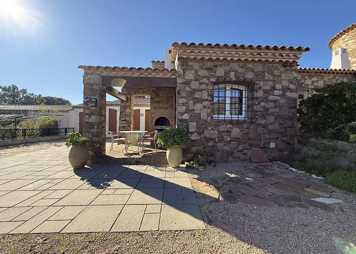 Maison Vue Mer- Parking